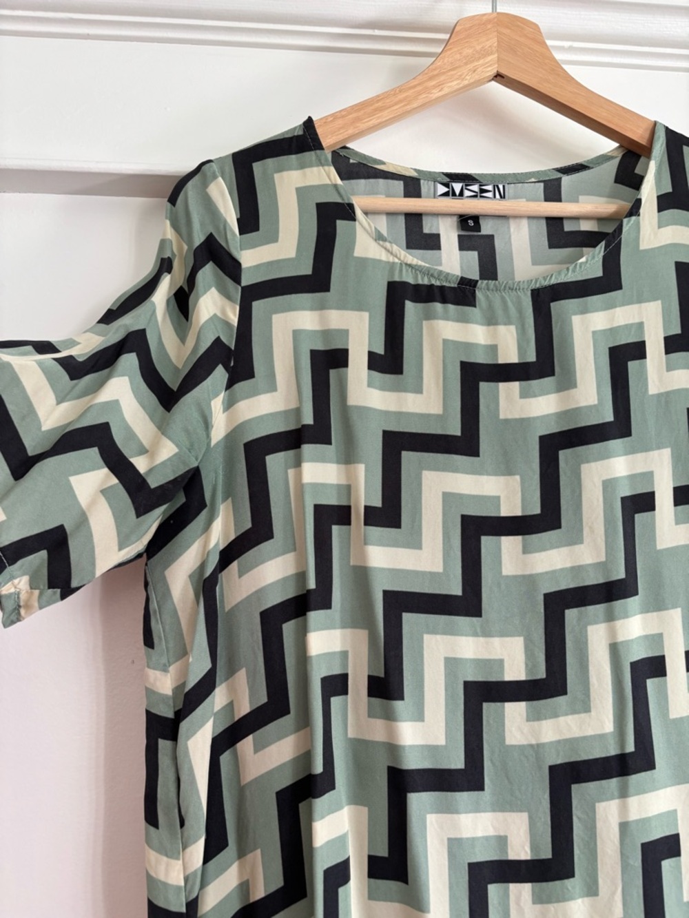 Dusen Dusen geometric print shift dress - Picture 3 of 5